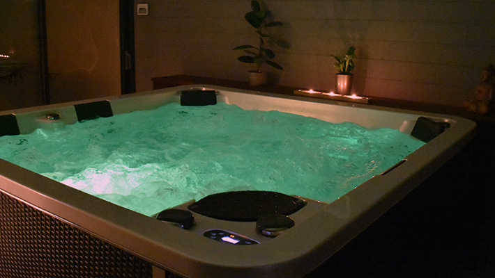 Spa - Bain Hydro-massant, et hammam privatifs Spa - Bain Hydro-massant, et hammam privatifs